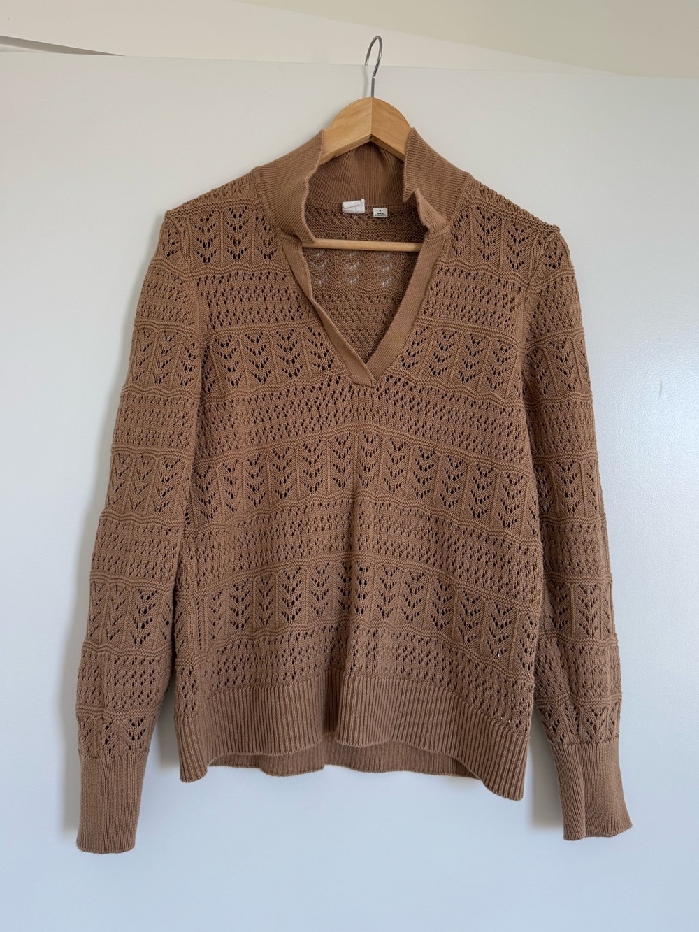 GAP Openwork Knit V-Neck Sweater in Camel Brown